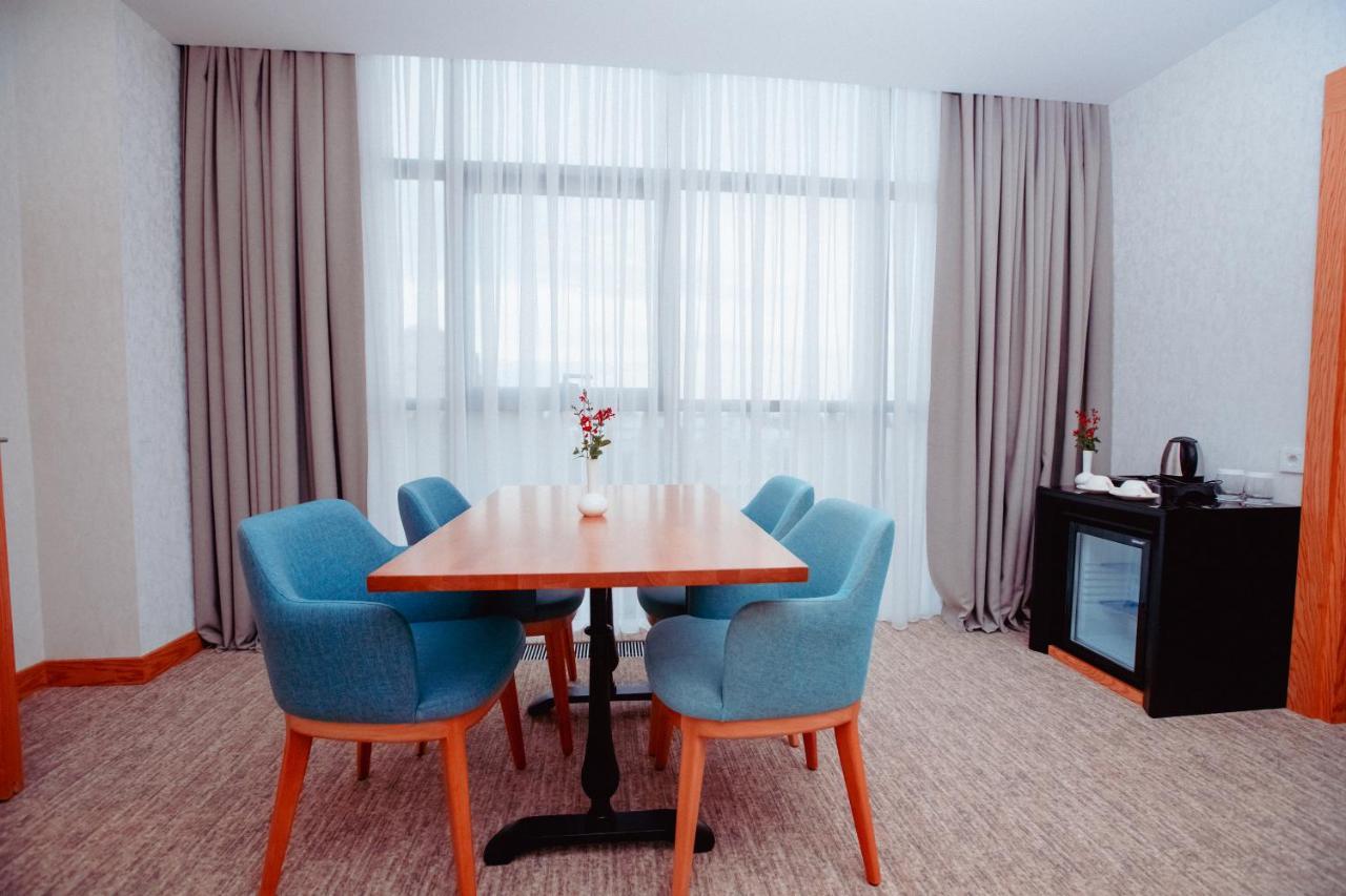 Premium Hotel Гянджа Екстер'єр фото